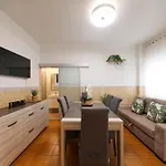 بيت للعطل Dina House Quinzico *
