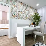 Dina House Quinzico 펜션 *