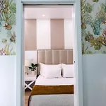 Dina House Quinzico 나자레