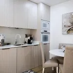 Dina House Quinzico 나자레