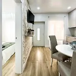 Dina House Quinzico 나자레