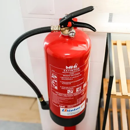 Dina House Quinzico * 纳扎雷