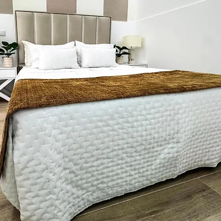 Dina House Quinzico Tatil Evi *