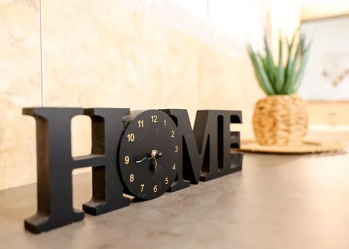 Dina House Quinzico بيت للعطل *