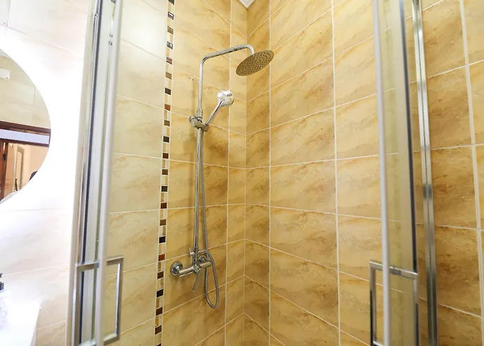 Dina House Quinzico بيت للعطل *