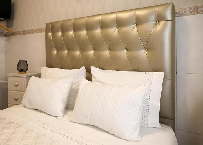 Dina House Quinzico بيت للعطل نازاريه