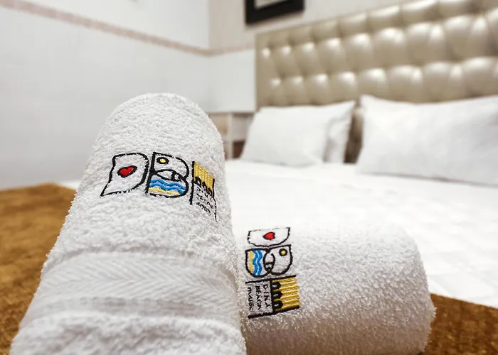 Dina House Quinzico نازاريه