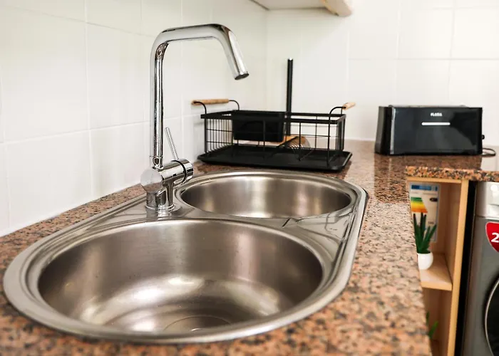 Dina House Quinzico نازاريه